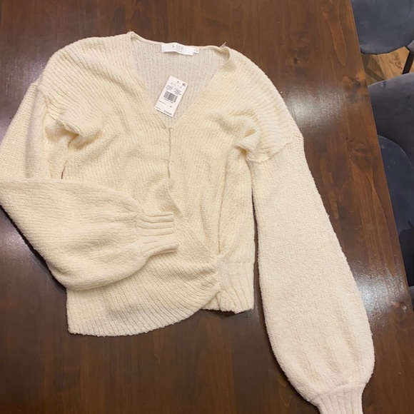 Beige ASTR puffy sleeve sweater - Picture 1 of 2